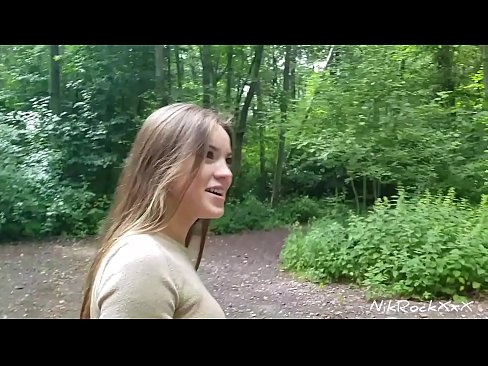 ❤️ Ek het vir Evelina voorgestel dat ons in 'n publieke plek naai! Sy het ja gesê. Toe genaai ek haar in die gat en kom in haar mond. Toe vis sy haarself. ☑ Seksvideo by ons af.dreamlandpassionjourney.ru ️❤