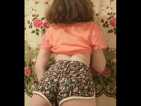 ❤️ Sexy jong baba wat haar kortbroek op kamera uittrek ☑ Seksvideo by ons af.dreamlandpassionjourney.ru ️❤